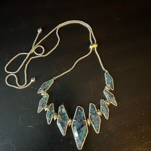 Kendra Scott necklace